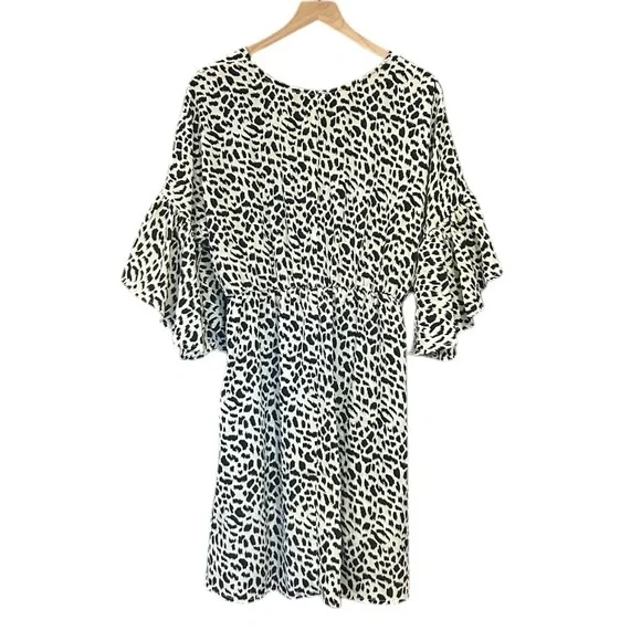 Umgee Cheetah Print V-Neck Bell Sleeve Midi Dress Women’s Size Large - Picture 3 of 9